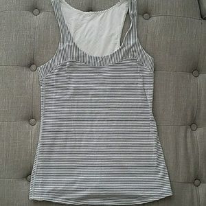 Lululemon First Base tank size 4
